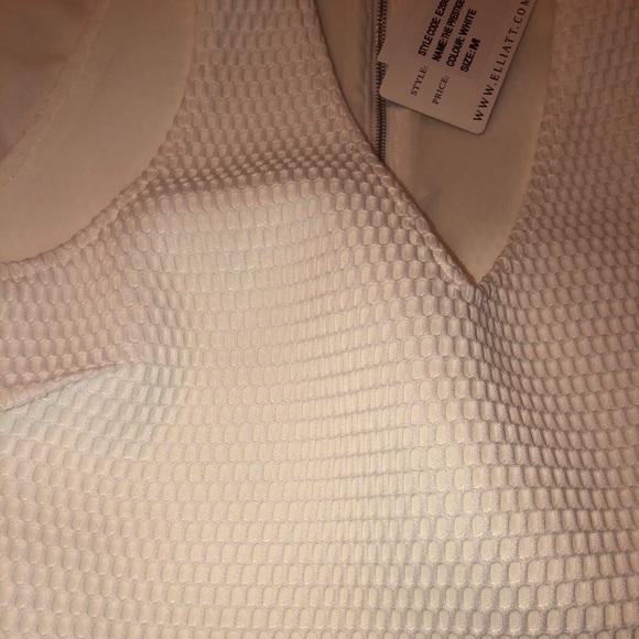 White Crop top - Picture 6 of 7